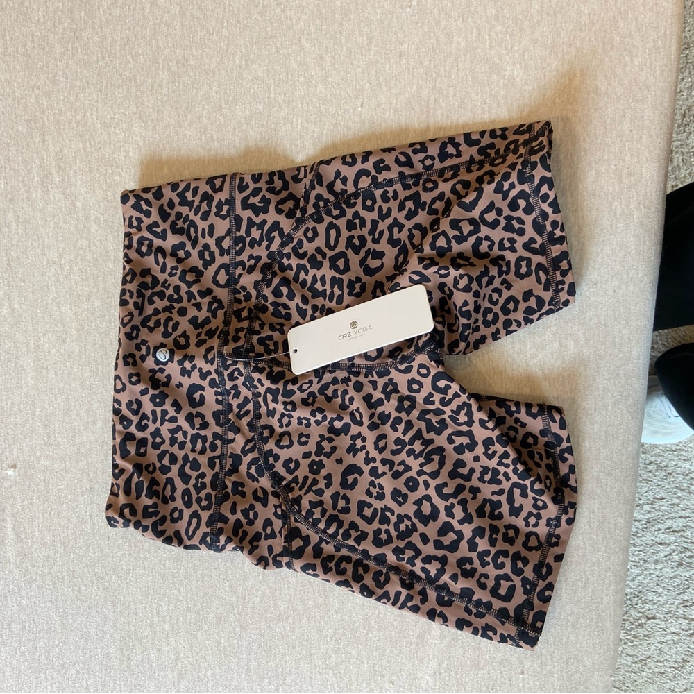 CRZ Yoga Leopard Print Women's Shorts NWT